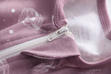 Load image into Gallery viewer, 100% Organic Cotton 0.5tog Sleep Sack - Feather Mauve